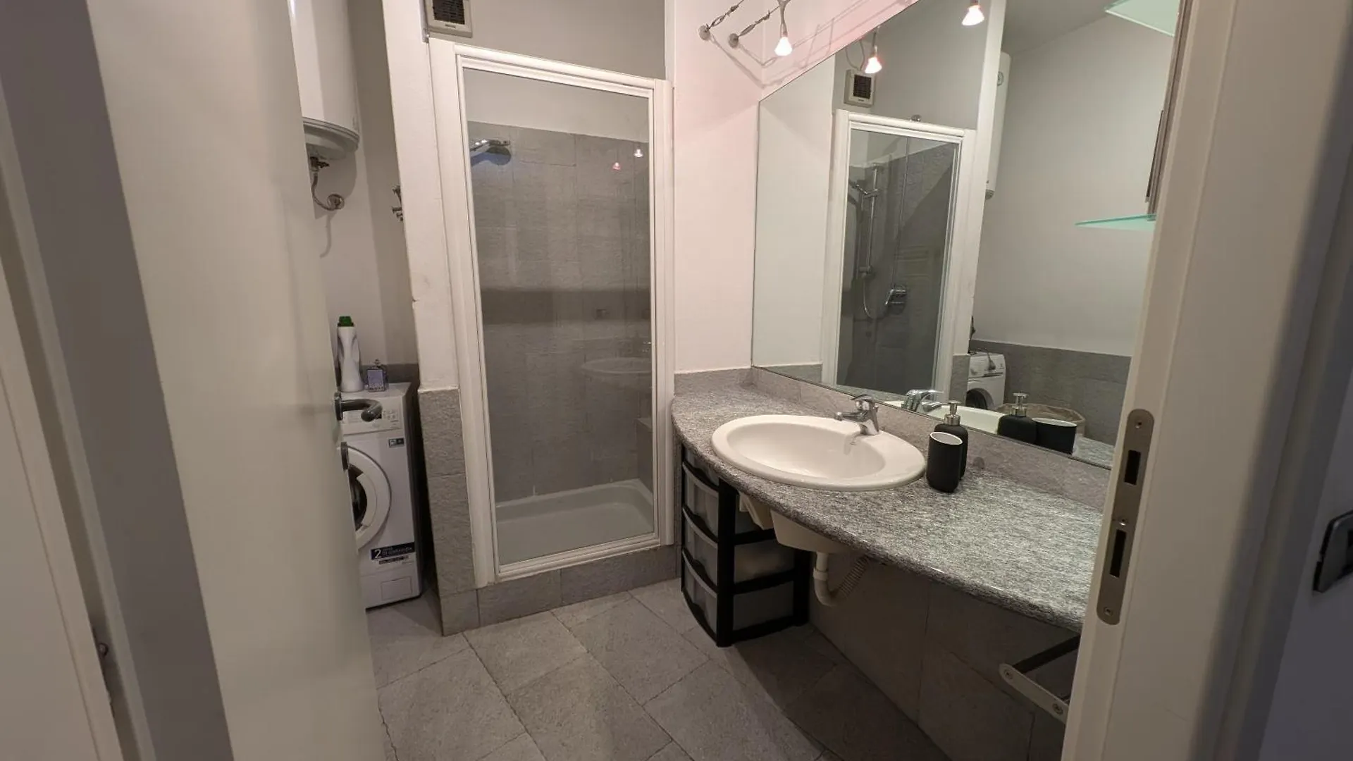 Greyhouse, Il Tuo Nido In Centro A Milano Apartment